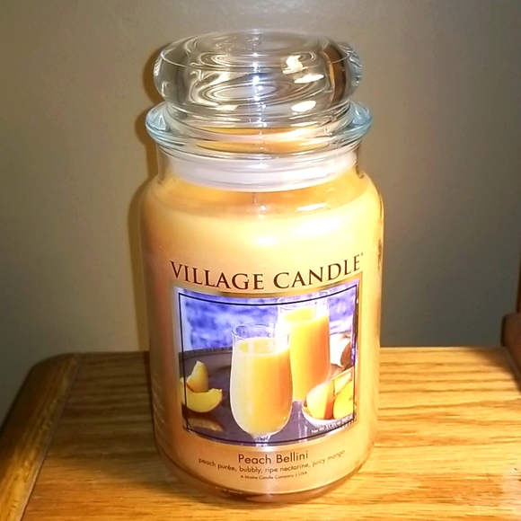 VILLAGE CANDLE 26OZ